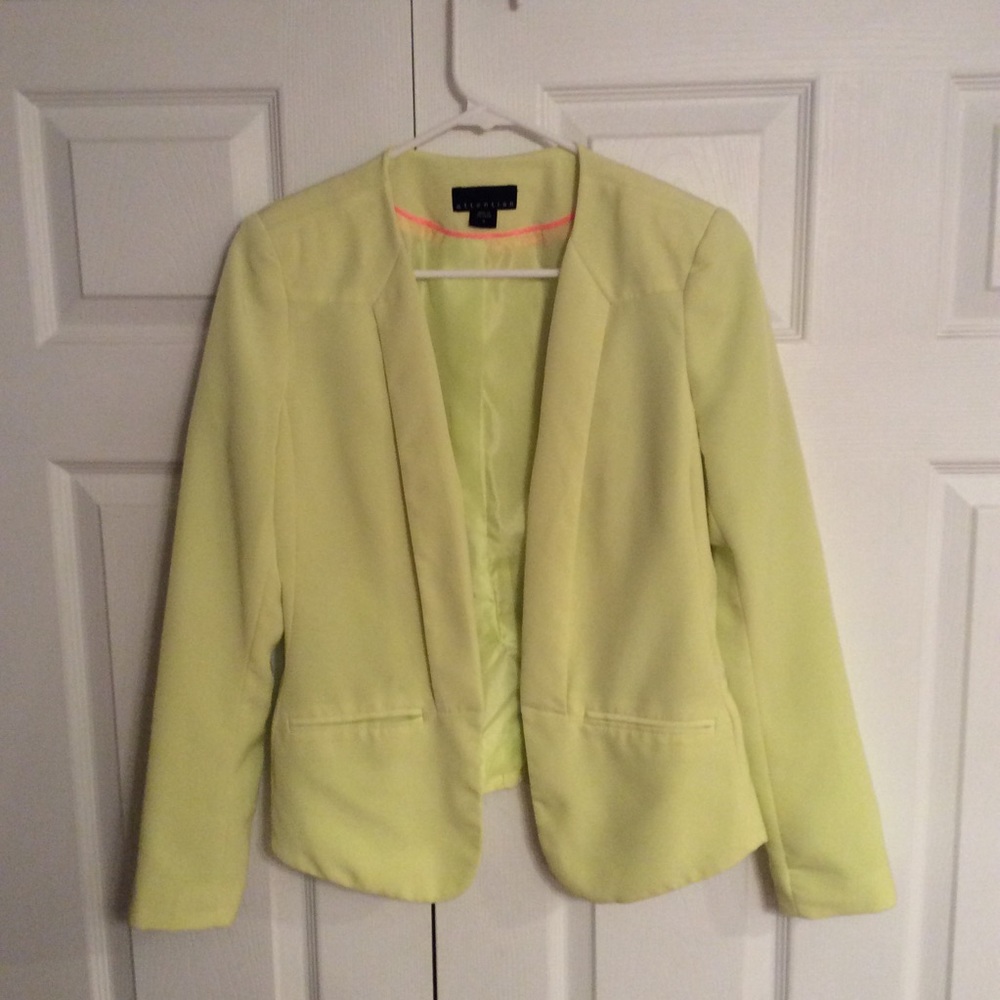 Attention Lemon Pastel Jacket